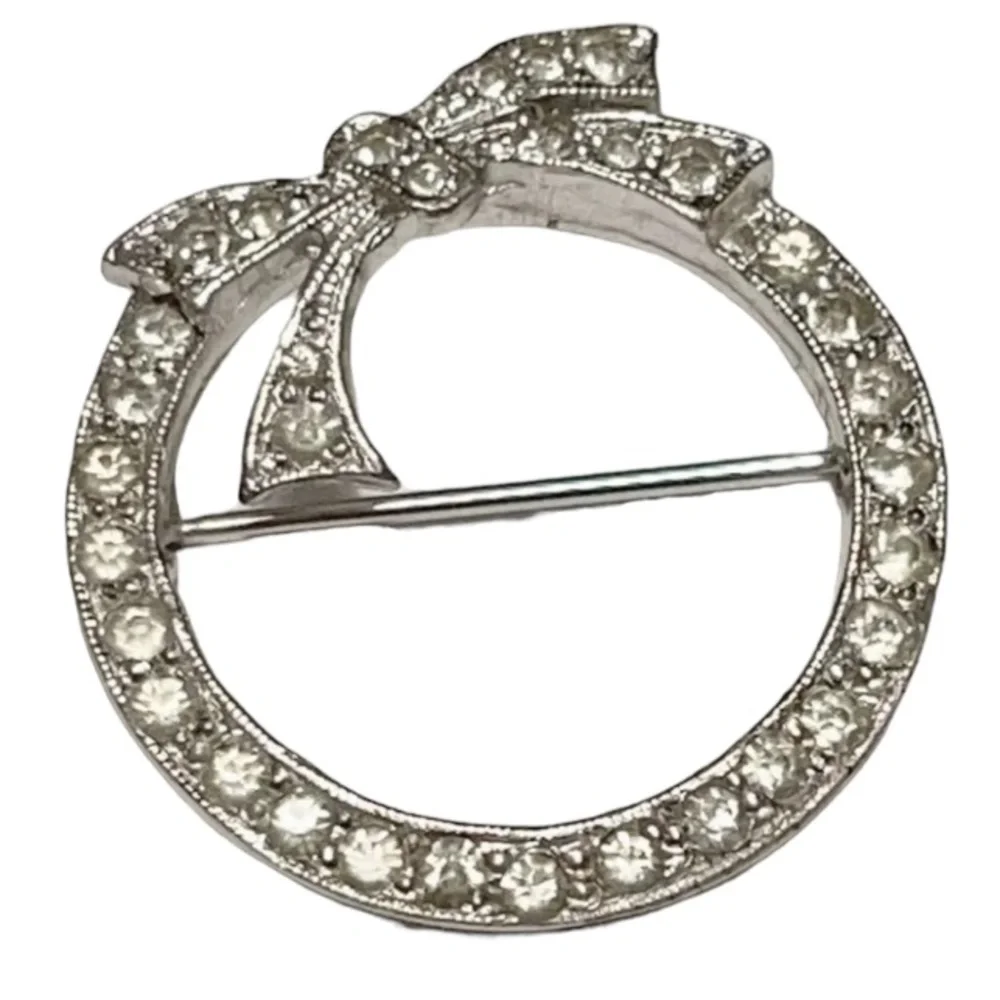 Vintage silver sparkle wreath bow brooch